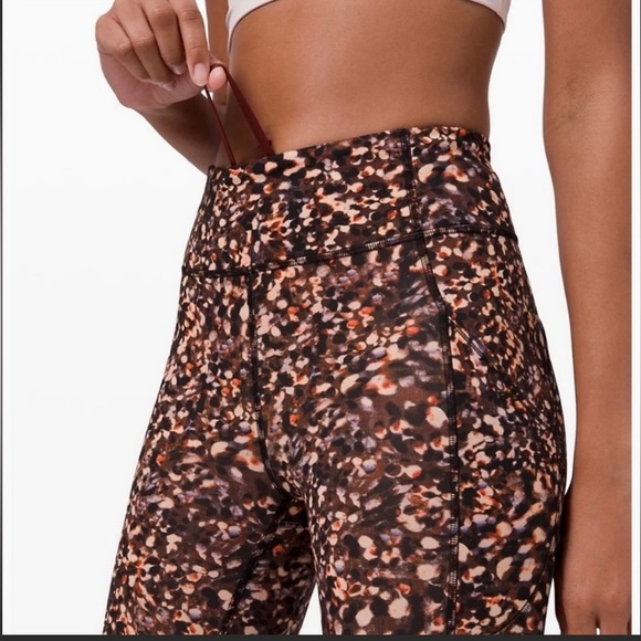 ✨RARE NWT Lululemon Invigorate High Rise Tight 25 inseam Motion Flux Multi Brown - Picture 8 of 11